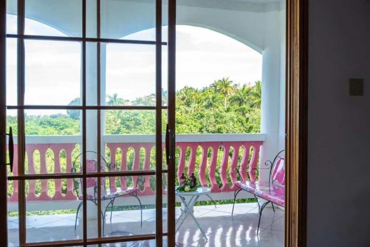 Sweetsop Jamaica Villa And Tours Montego Bay Exteriör bild
